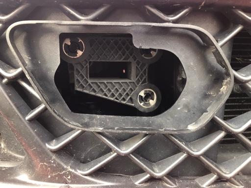 Diefstal Alfa Romeo voorradar gedemonteerd